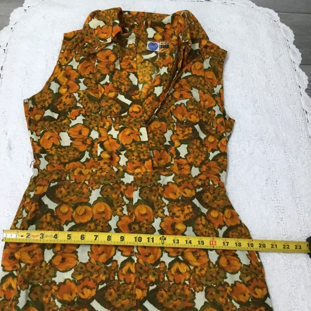 Vintage 1960s Brigitte Orange Floral Sleeveless Dress - Picture 10 of 13